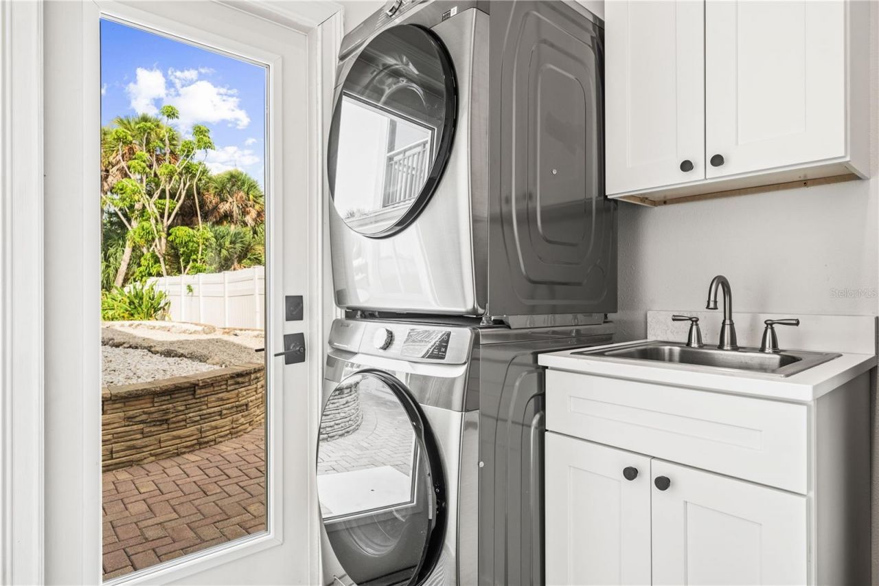 550 N Gulf Boulevard, Placida, FL 33946 Photo