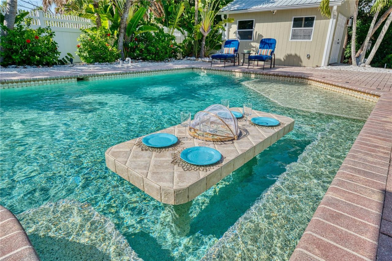 550 N Gulf Boulevard, Placida, FL 33946 Photo