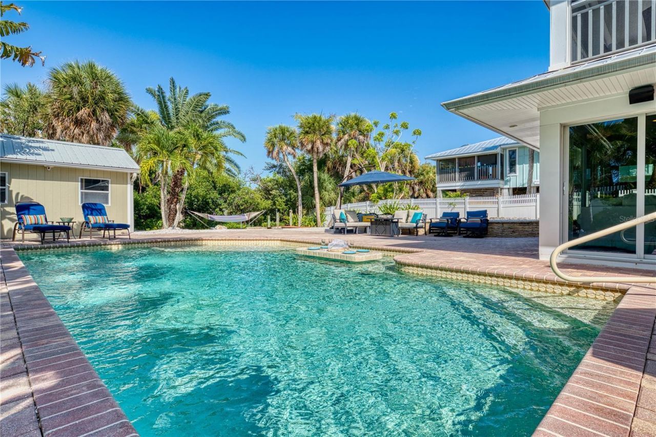 550 N Gulf Boulevard, Placida, FL 33946 Photo