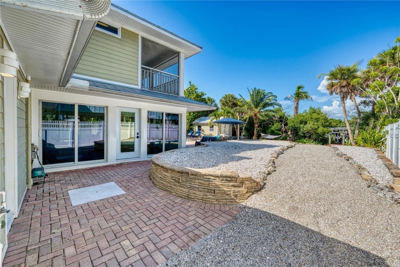 550 N Gulf Boulevard, Placida, FL 33946 Photo