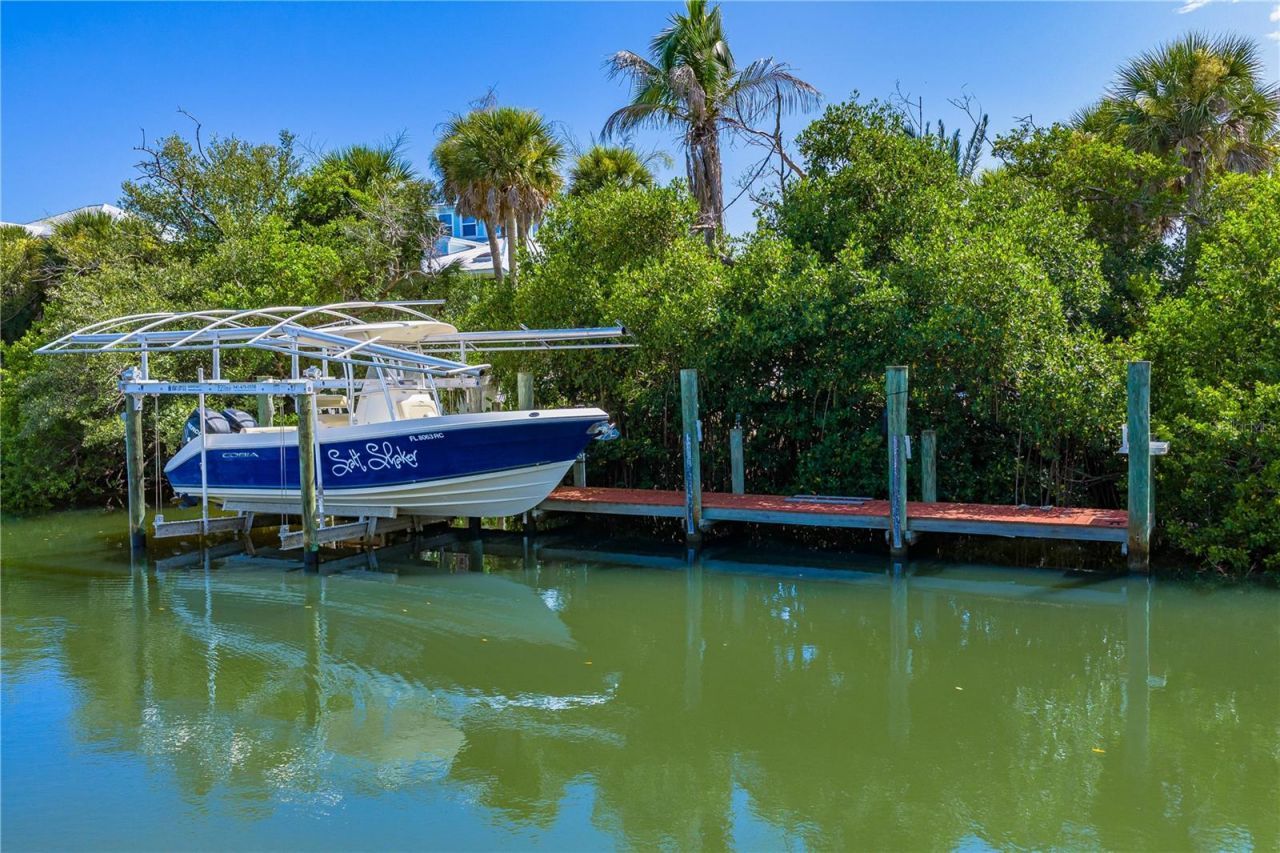 550 N Gulf Boulevard, Placida, FL 33946 Photo