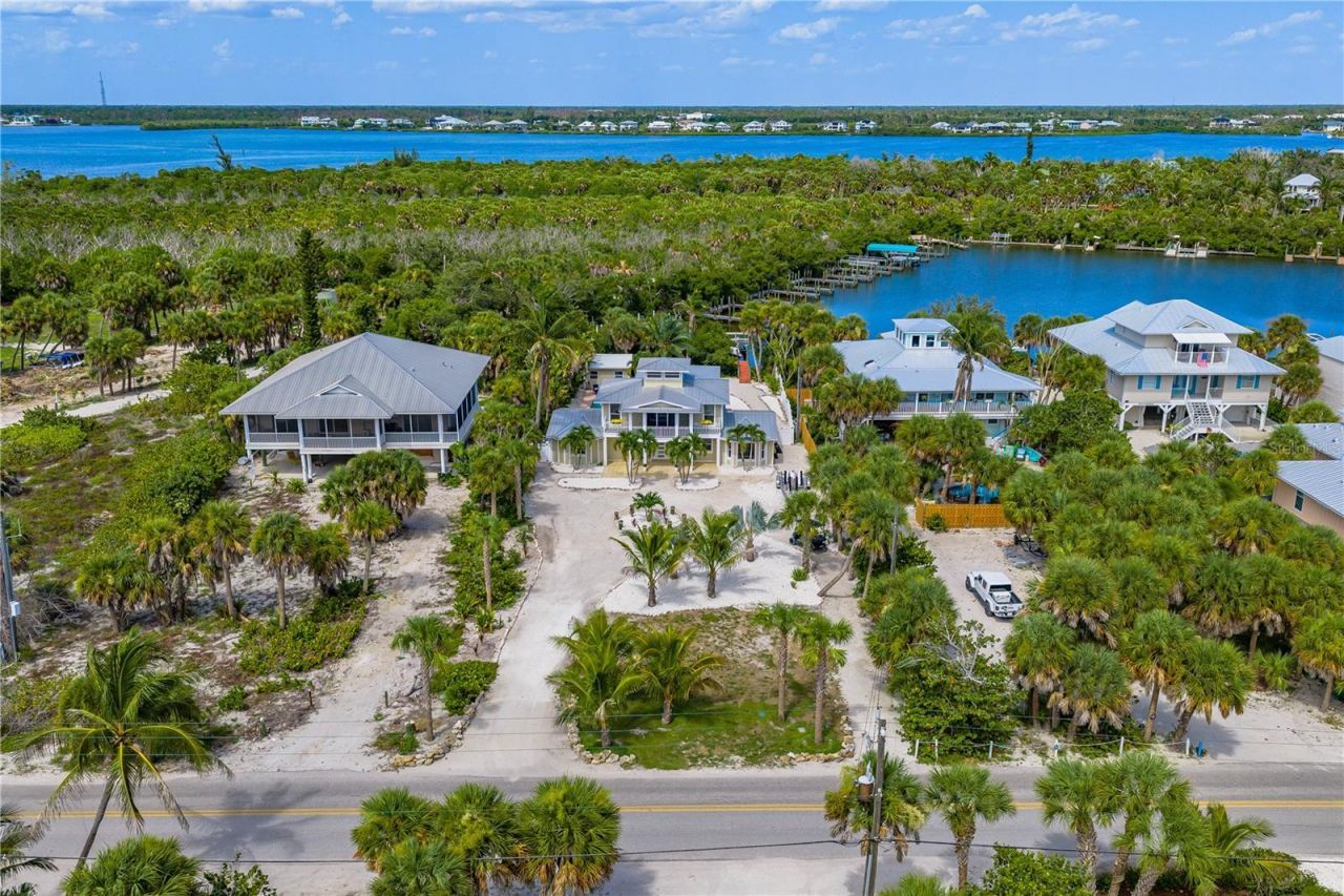 550 N Gulf Boulevard, Placida, FL 33946 Photo