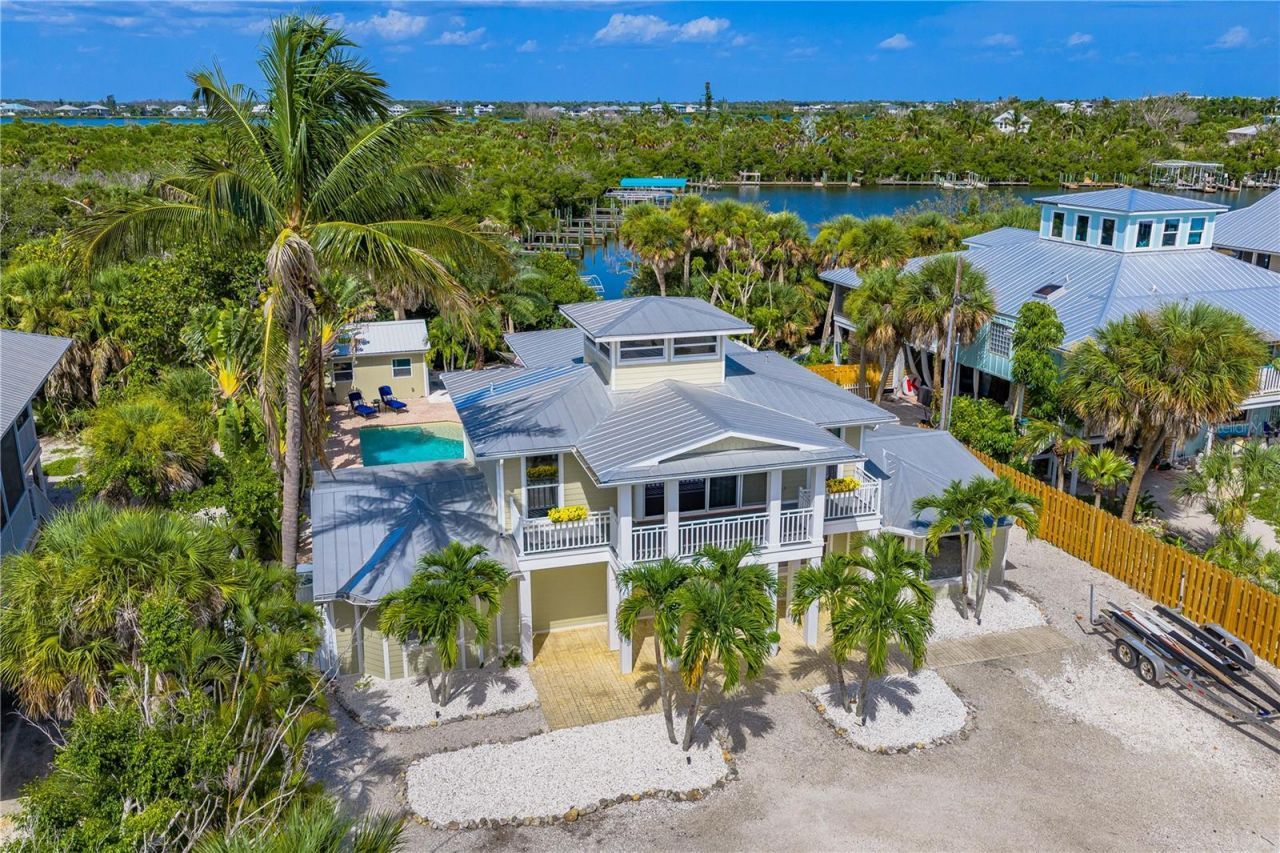 550 N Gulf Boulevard, Placida, FL 33946 Photo
