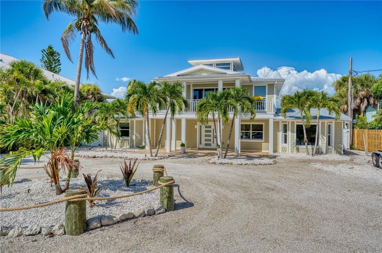 550 N Gulf Boulevard, Placida, FL 33946 Photo