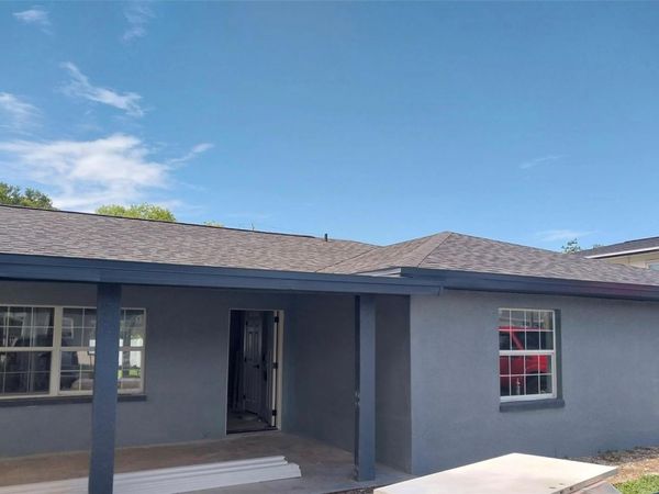 527 JULIE LANE , BRANDON, FL 33511