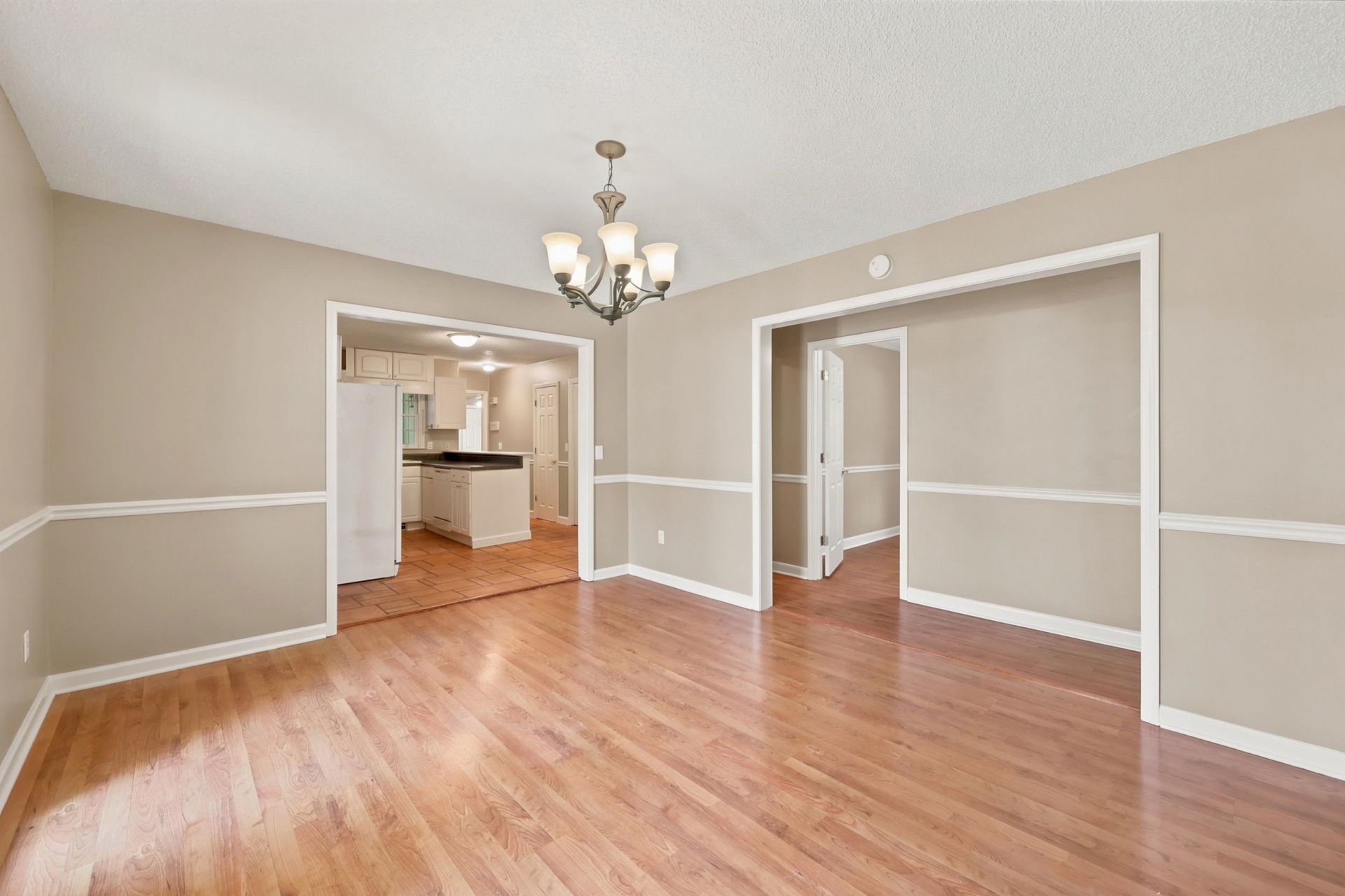 524 Maple Dr.  Photo 11