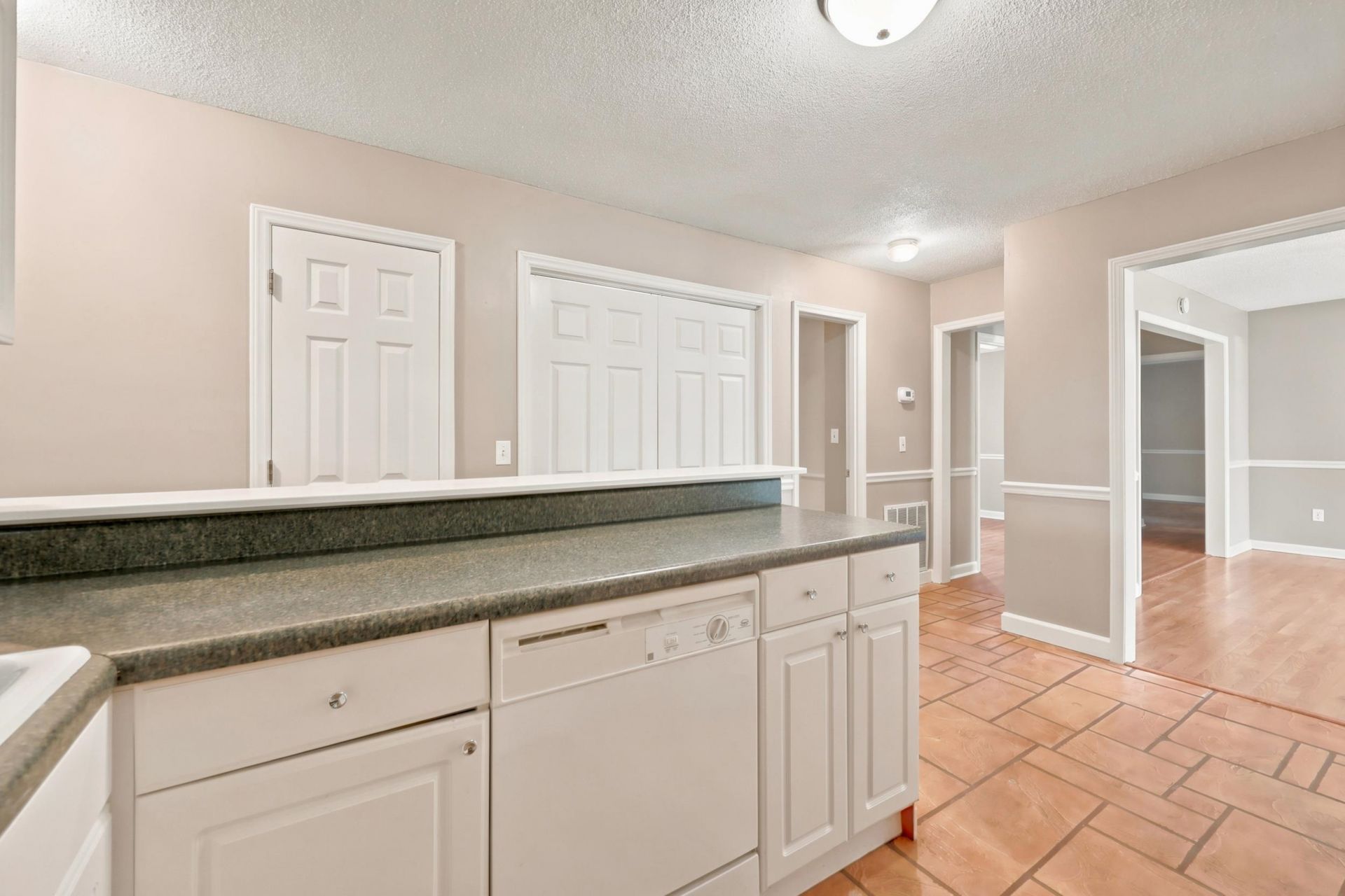 524 Maple Dr.  Photo 16