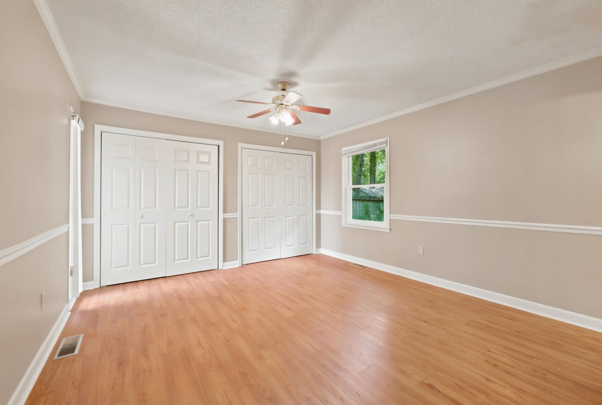524 Maple Dr.  Photo 18