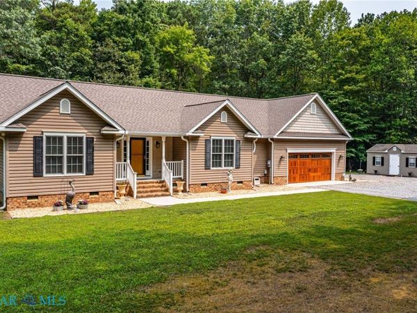 5893 Crany Creek Drive , Gloucester, VA 23061
