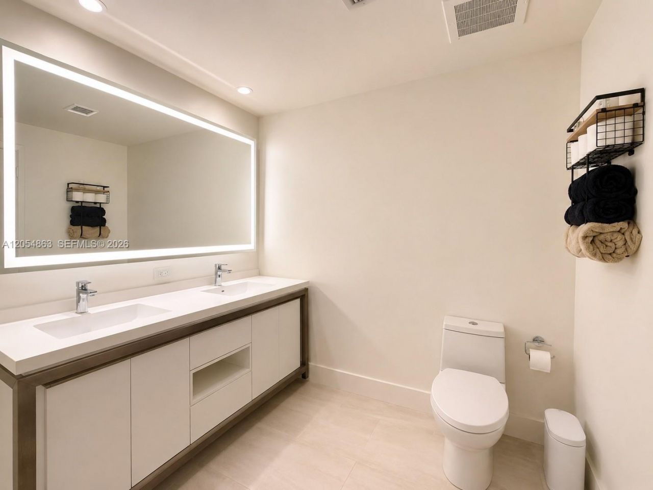 2000 Metropica Way , Unit 2011, Sunrise, FL 33323 Photo