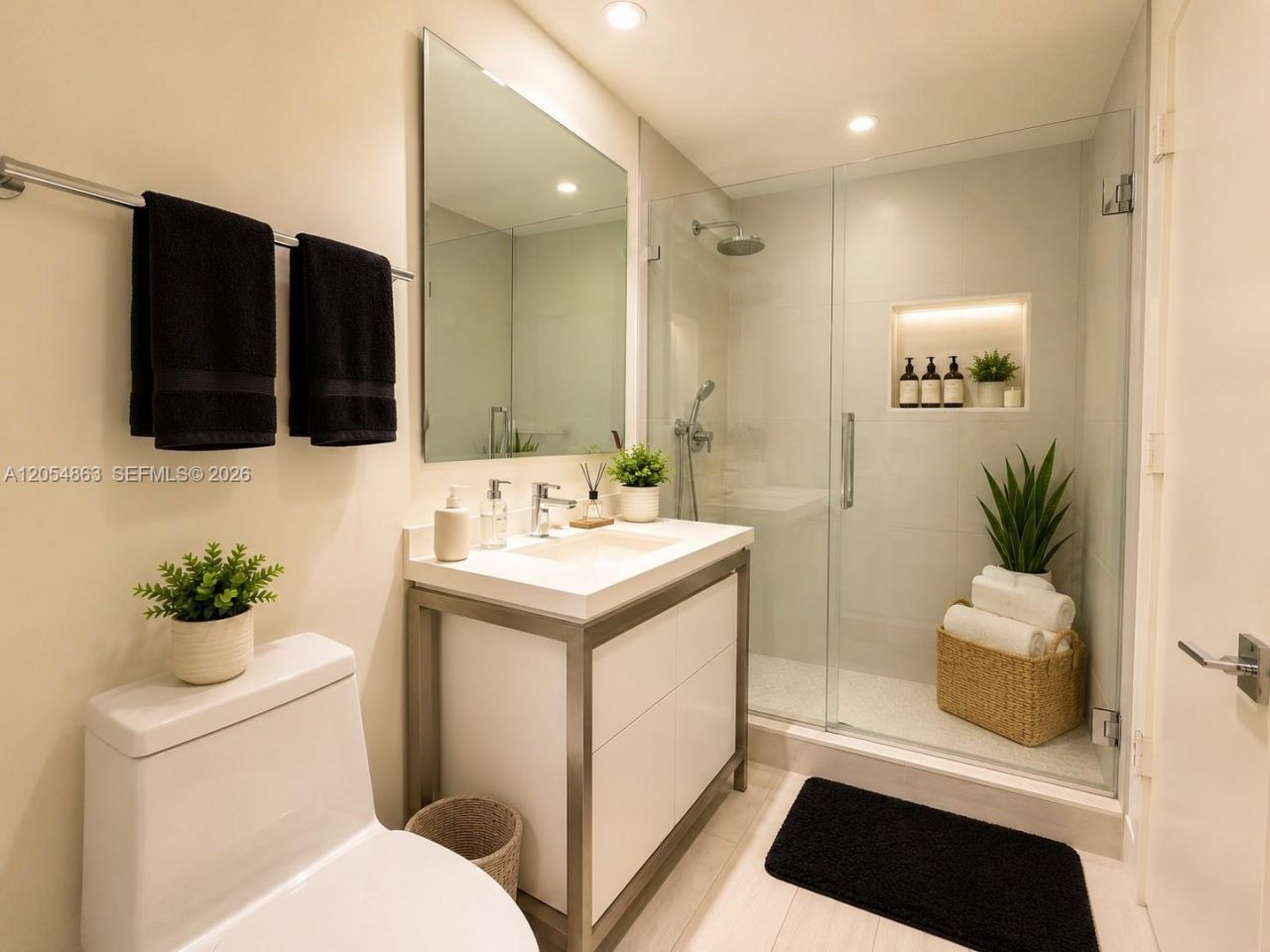 2000 Metropica Way , Unit 2011, Sunrise, FL 33323 Photo