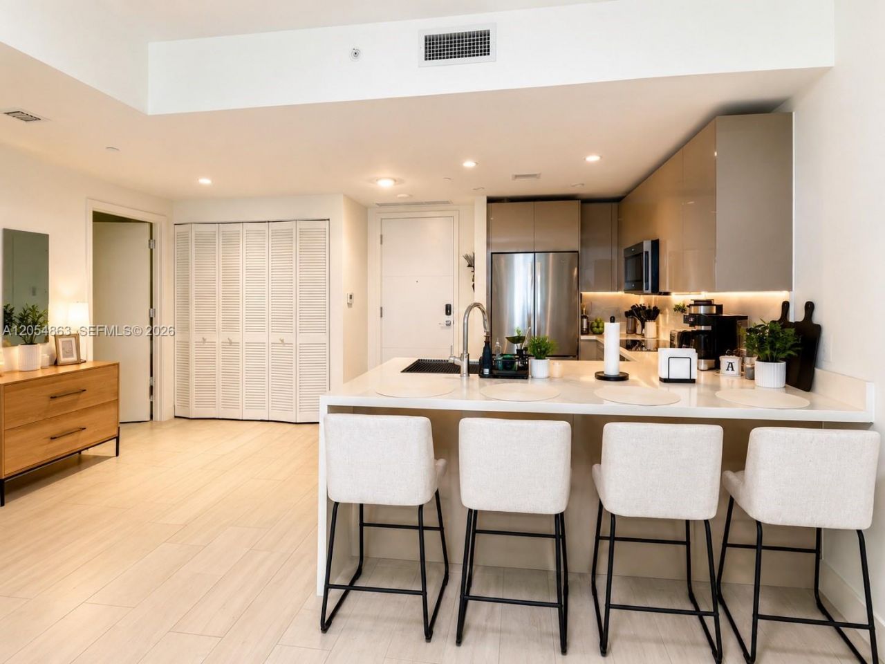 2000 Metropica Way , Unit 2011, Sunrise, FL 33323 Photo