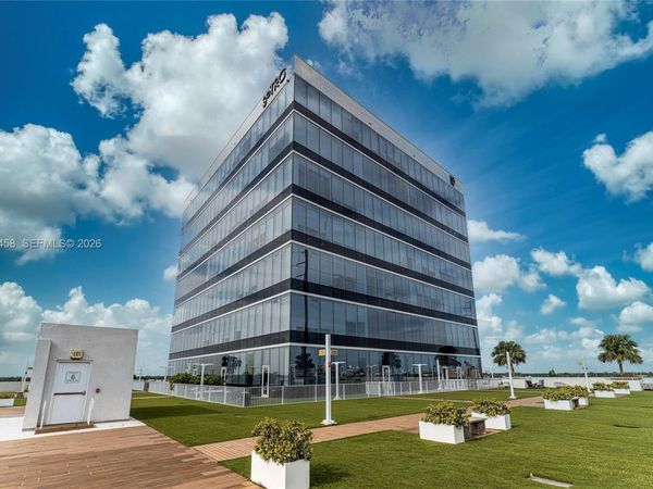 20200 W Dixie Hwy 903 Hwy , Unit 903, Miami, FL 33180