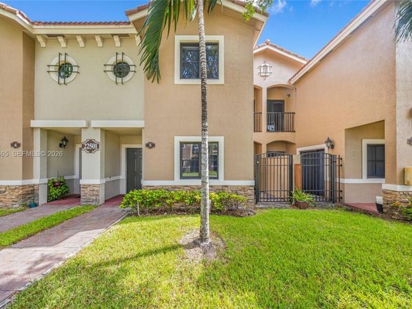 22501 SW 88th Pl, Unit 5-25, Cutler Bay, FL 33190