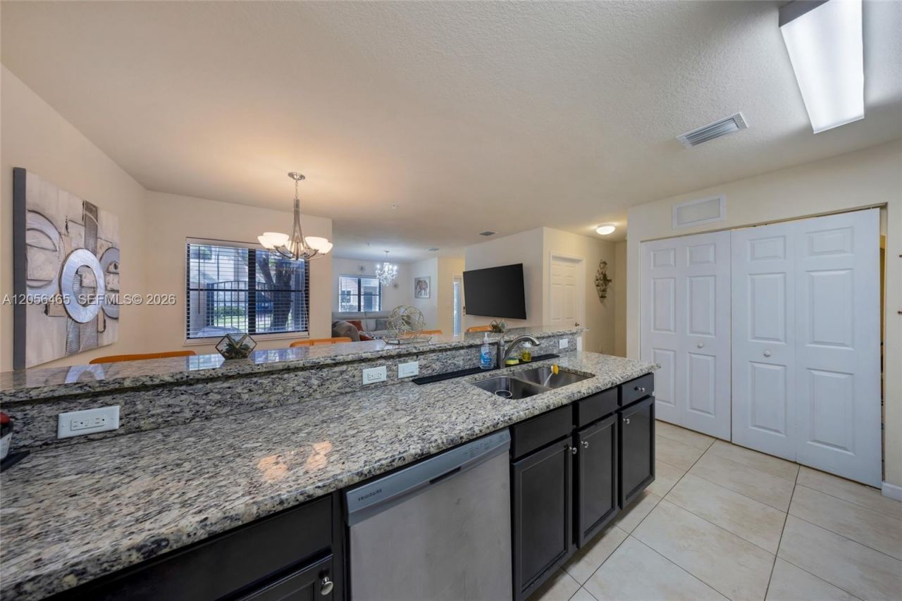 22501 SW 88th Pl, Unit 5-25, Cutler Bay, FL 33190 Photo