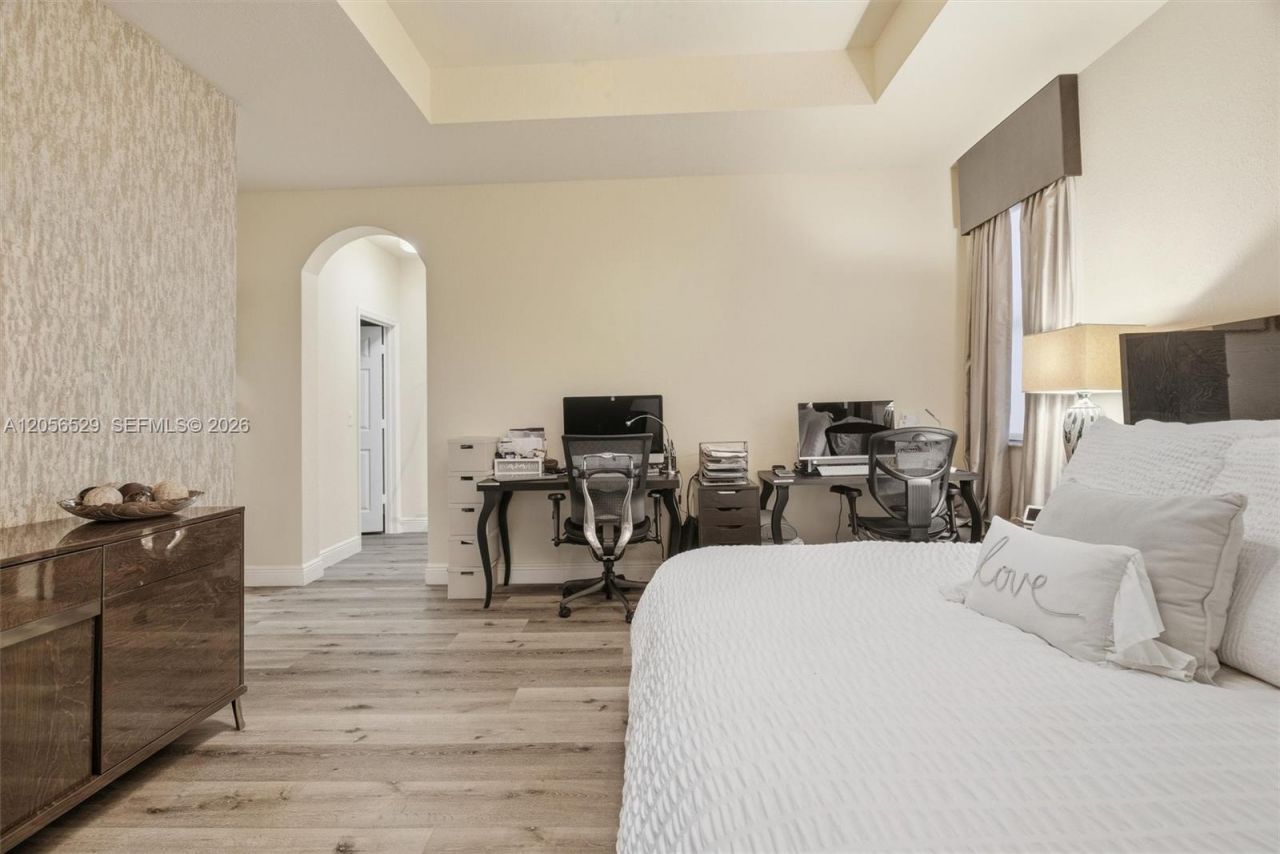 8870 NW 99th Path , Doral, FL 33178 Photo