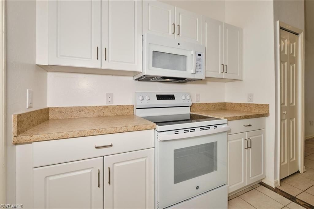 3825/3827 Hollycrest St , Fort Myers, FL 33905 Photo