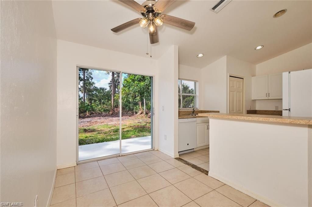 3825/3827 Hollycrest St , Fort Myers, FL 33905 Photo