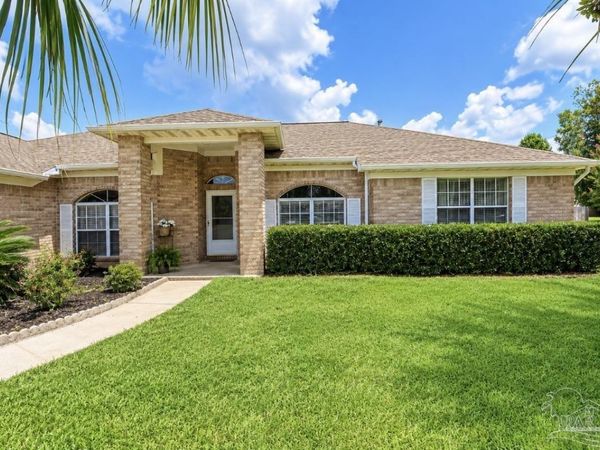 401 Thorn Ct, Pensacola, FL 32526