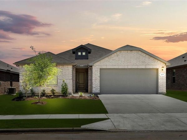 317 Bent Oak Drive, Fort Worth, TX 76131