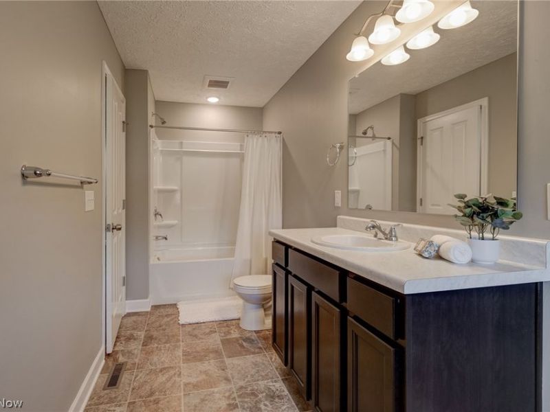 3841 Laurel Road , Brunswick, OH 44212 Photo 19