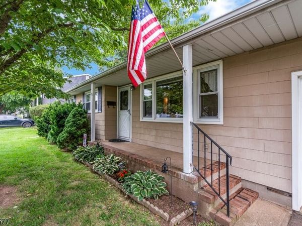 92 Louise Dr, Manville, NJ 08835