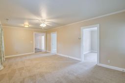 1833 Orangeburg Street photo 4