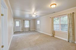 1833 Orangeburg Street photo 4