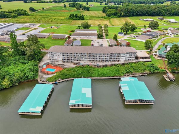 5590 Bay Village Drive, Unit B1, Athens, AL 35611