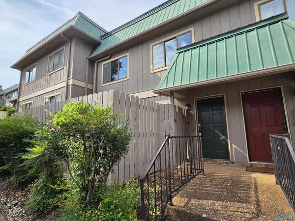 2225 Golf Road, Unit 101, Huntsville, AL 35802