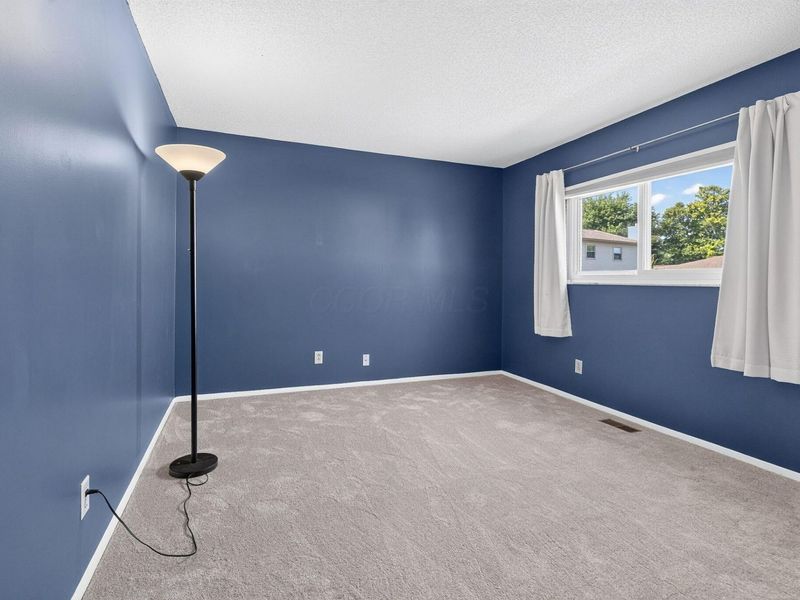 5773 Langhorn Drive, Columbus, OH 43235 Photo 7