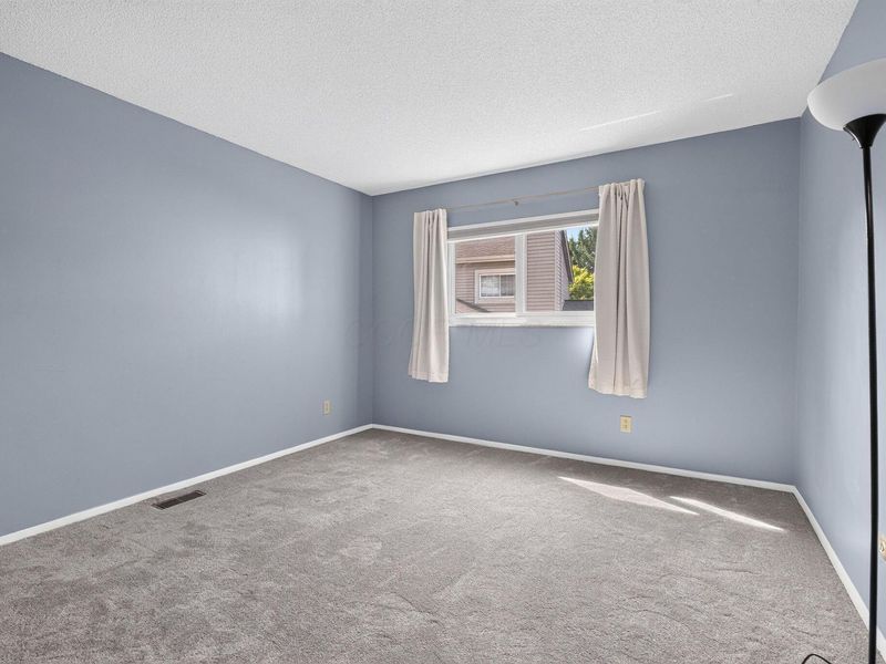 5773 Langhorn Drive, Columbus, OH 43235 Photo 8