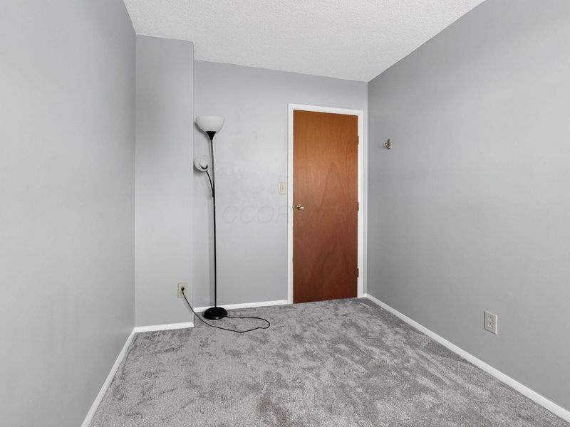 5773 Langhorn Drive, Columbus, OH 43235 Photo 9