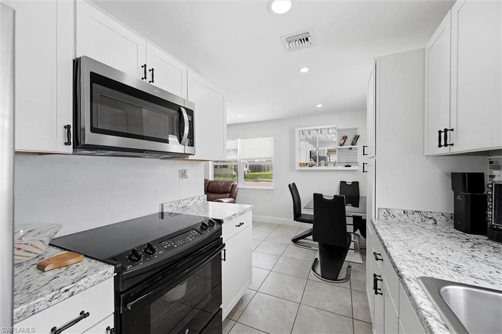 1776 Glenway Ct , Fort Myers, FL 33916 Photo