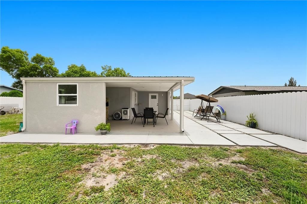 1776 Glenway Ct , Fort Myers, FL 33916 Photo