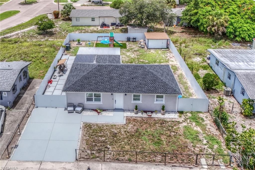 1776 Glenway Ct , Fort Myers, FL 33916 Photo