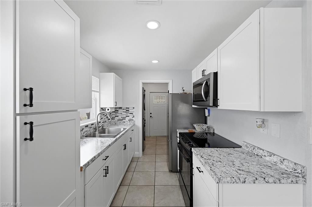 1776 Glenway Ct , Fort Myers, FL 33916 Photo