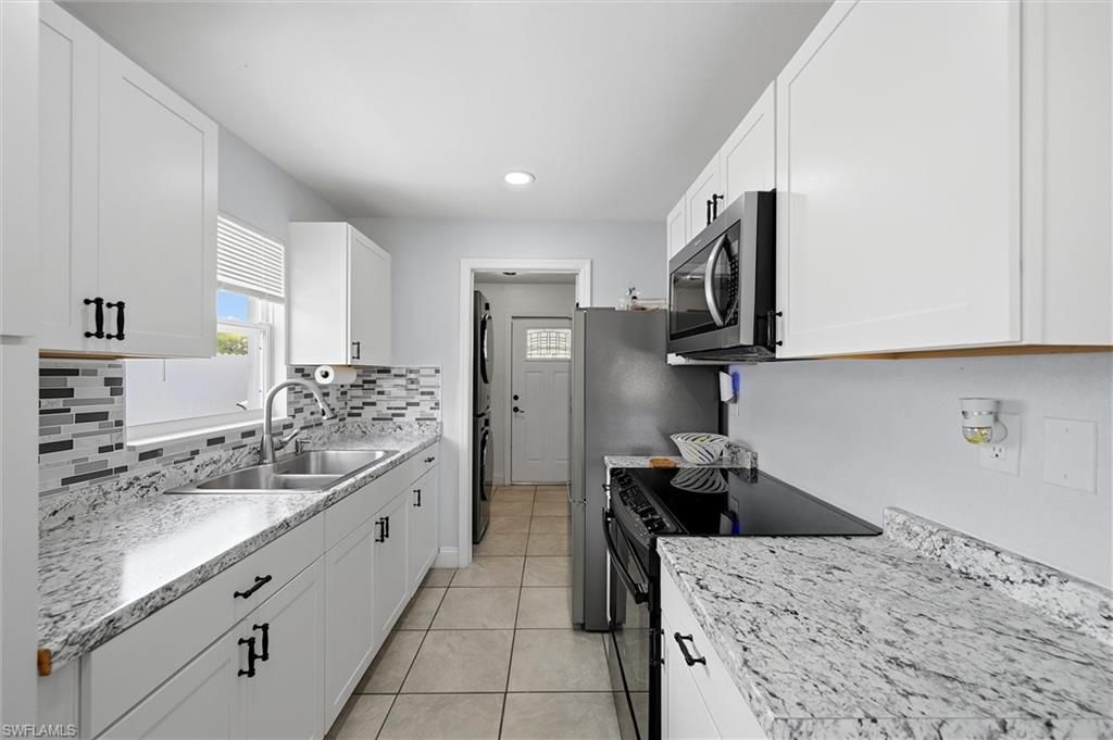 1776 Glenway Ct , Fort Myers, FL 33916 Photo