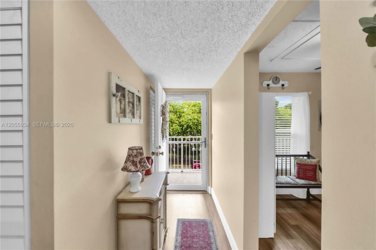 1402 NW 80th Ave, Unit 310, Margate, FL 33063 Photo