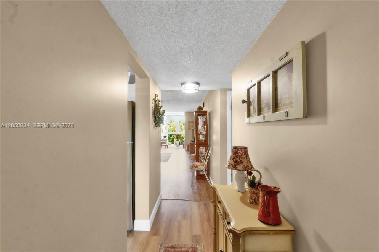 1402 NW 80th Ave, Unit 310, Margate, FL 33063 Photo