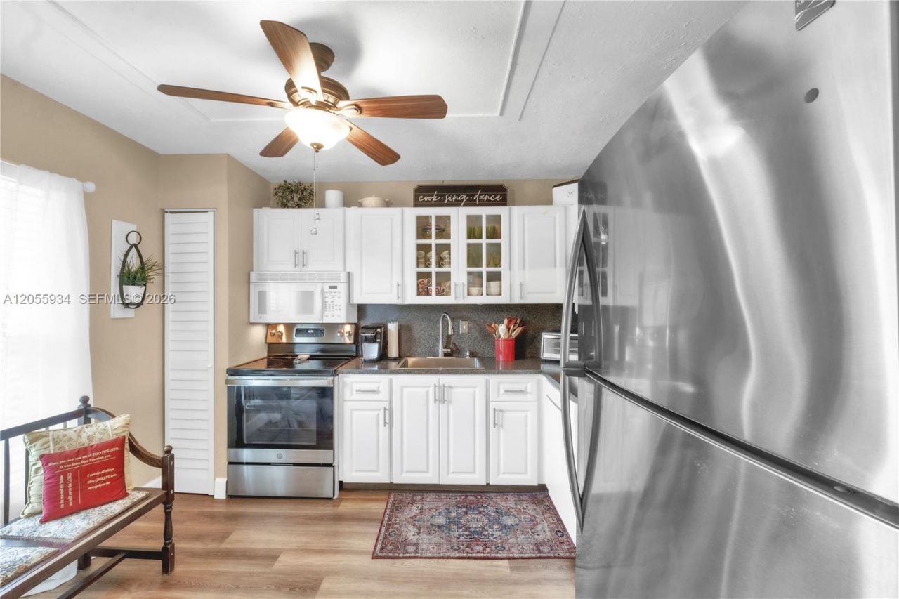 1402 NW 80th Ave, Unit 310, Margate, FL 33063 Photo