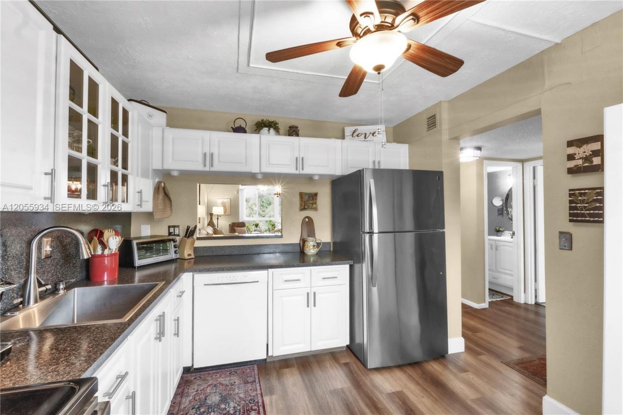 1402 NW 80th Ave, Unit 310, Margate, FL 33063 Photo