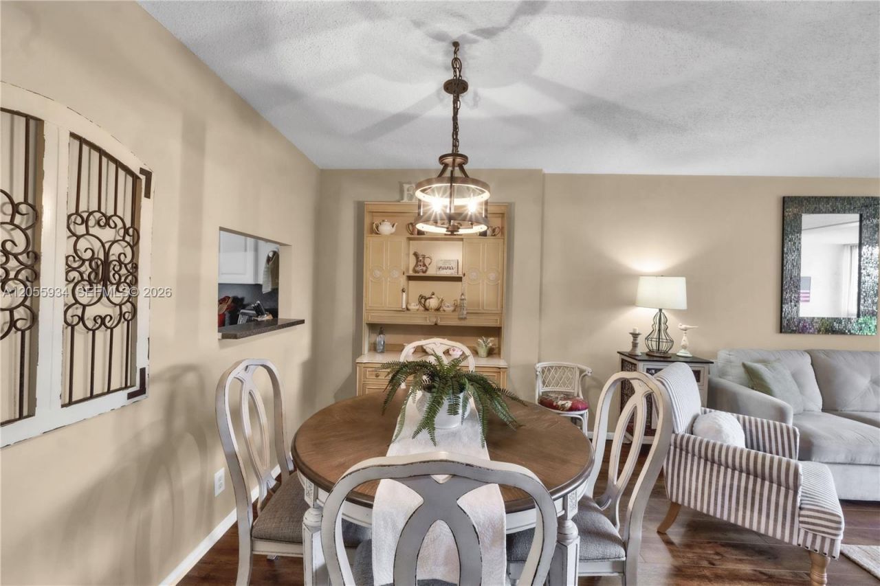 1402 NW 80th Ave, Unit 310, Margate, FL 33063 Photo