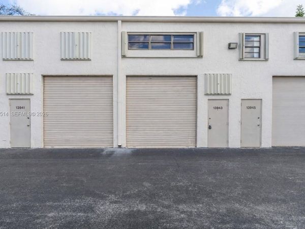 13943 SW 140th St , Unit 322, Miami, FL 33186