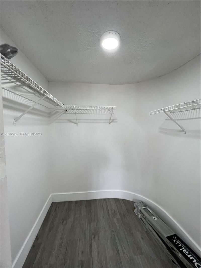 7235 NW 179th St , Unit 104, Hialeah, FL 33015 Photo