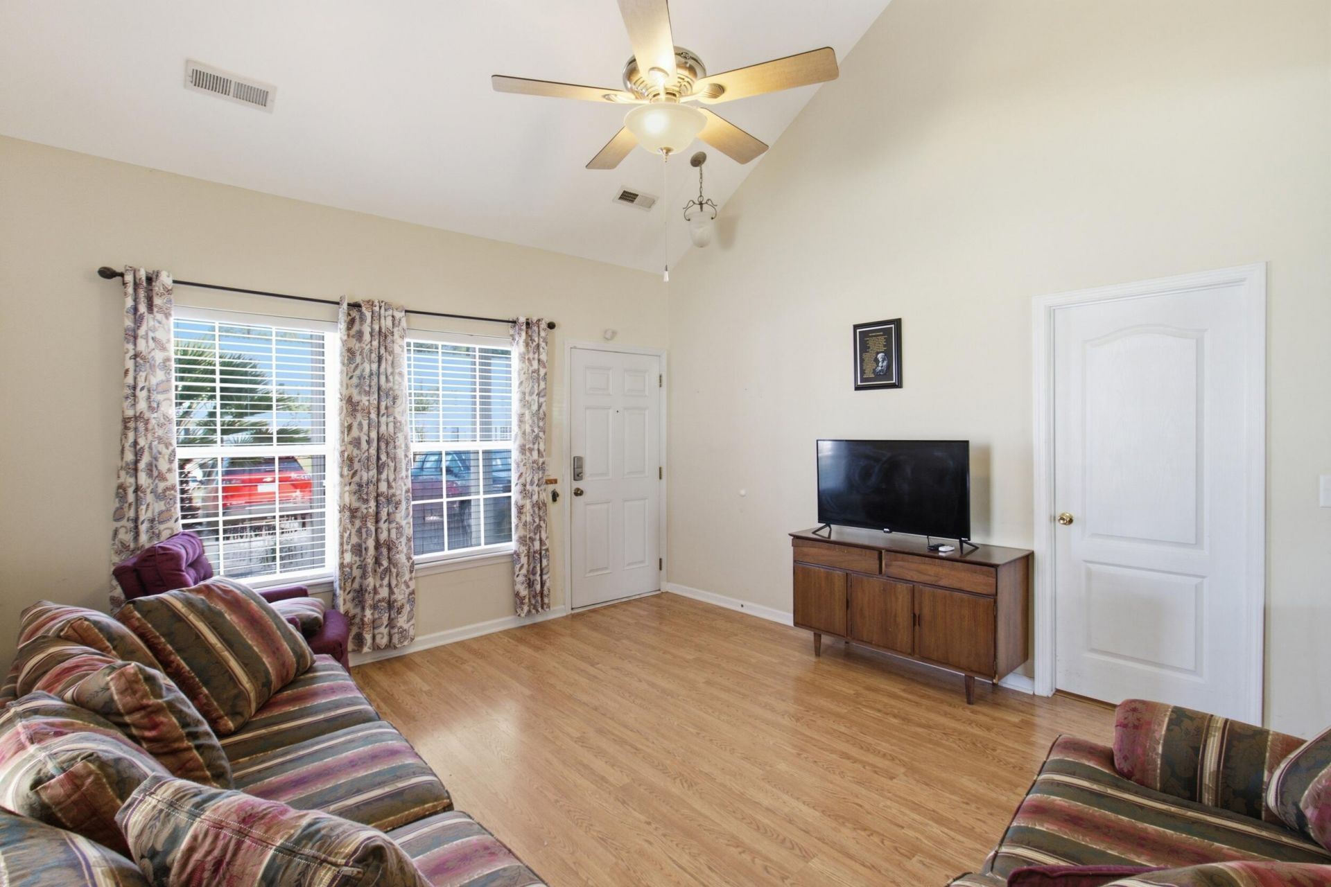 128 Broad River Drive Photo 6