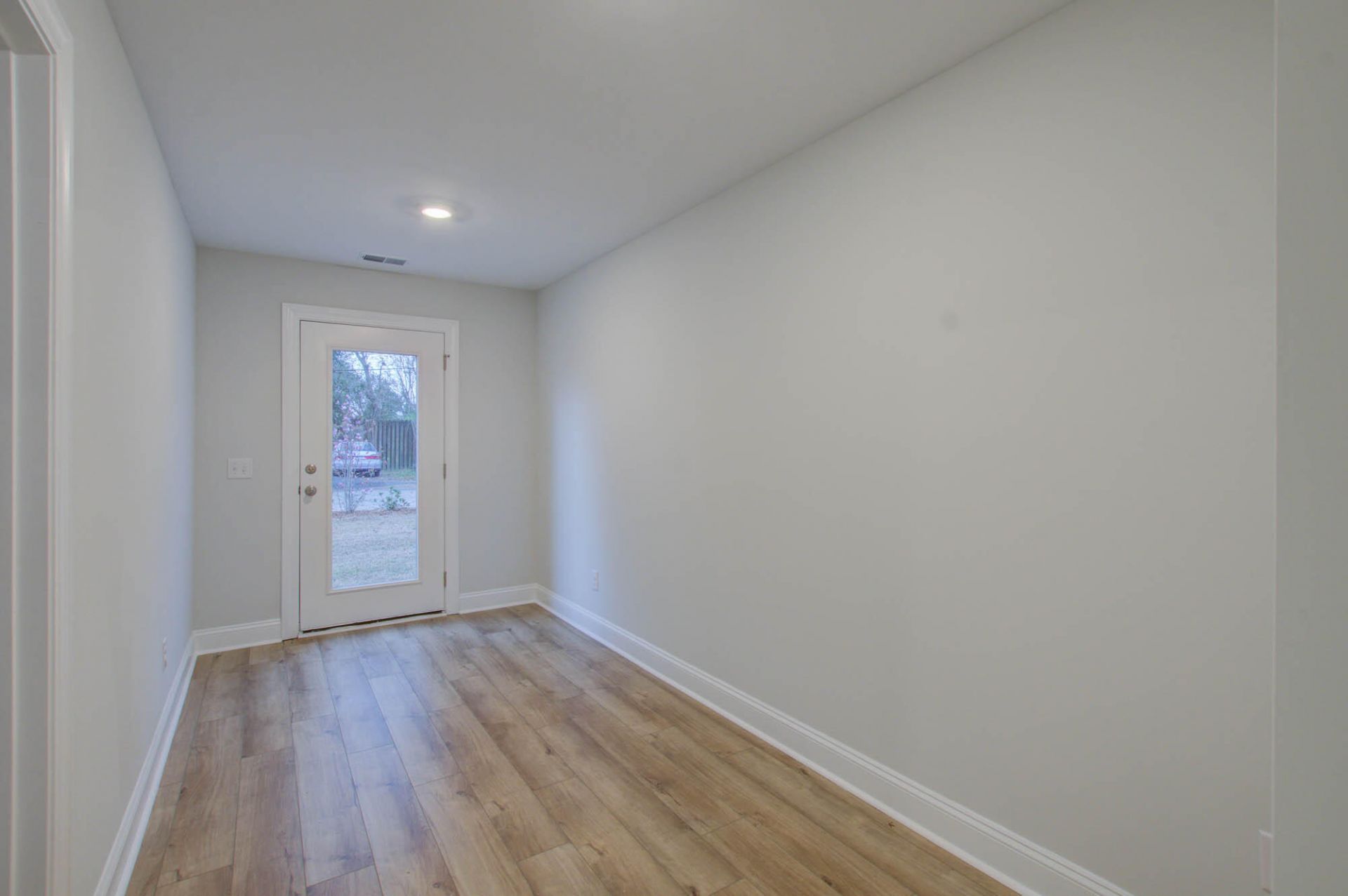 1237 Tice Lane Photo 6