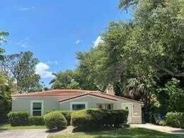 905-907 SW 11th Avenue, Unit 907, Fort Lauderdale, FL 33315
