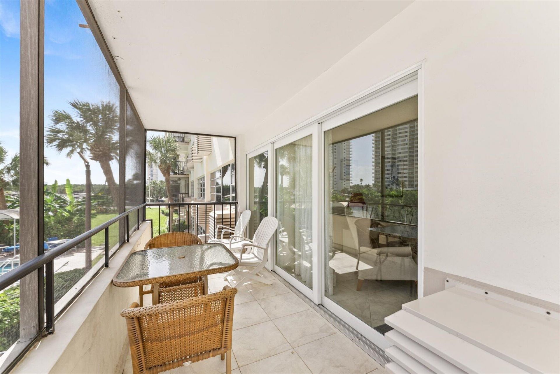 220 Kings Point Drive, Unit 210, Sunny Isles Beach, FL 33160 Photo