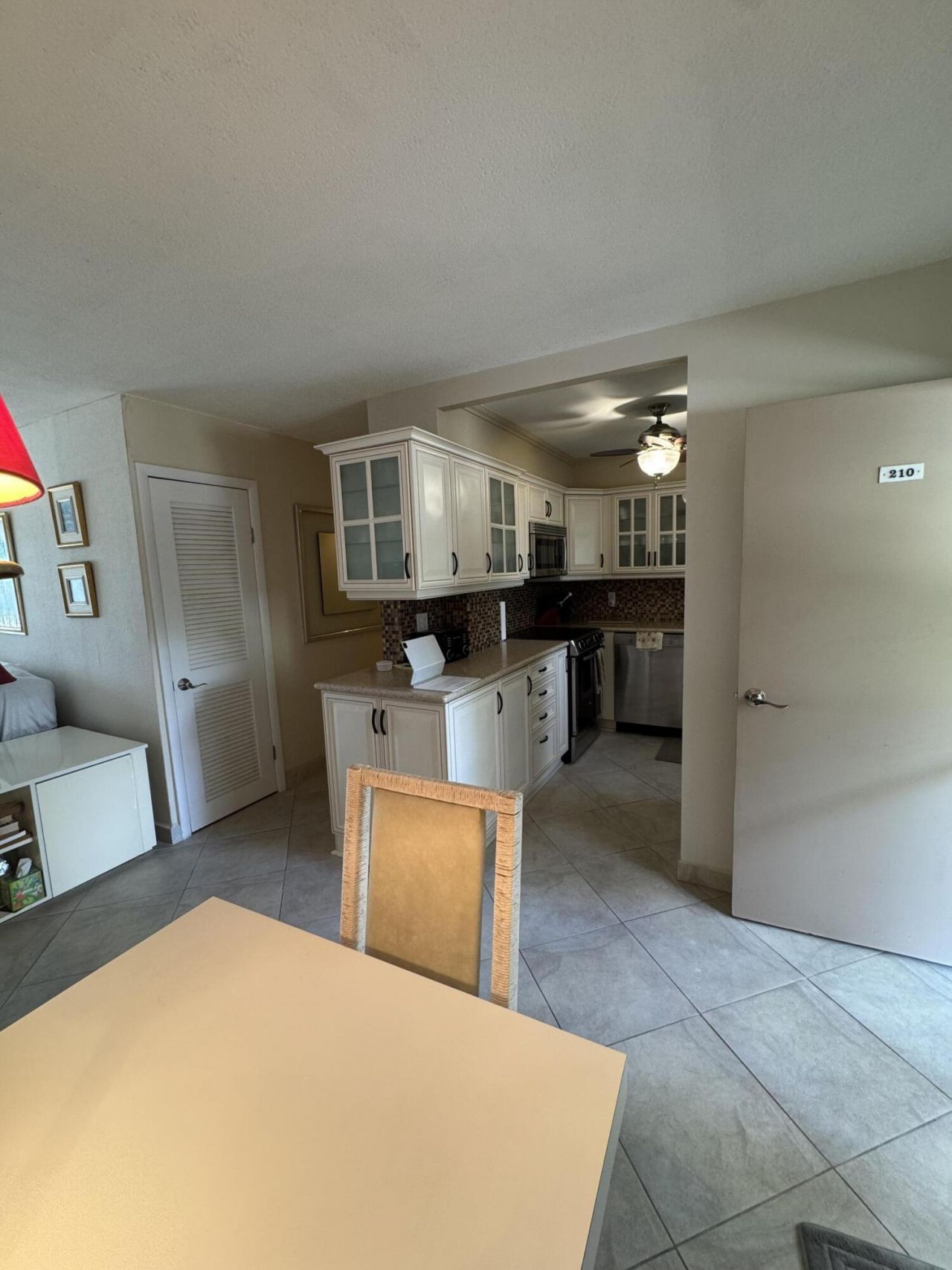 220 Kings Point Drive, Unit 210, Sunny Isles Beach, FL 33160 Photo